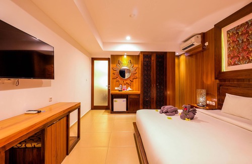 Batu Bolong Hotel | Papillon Echo Beach