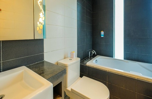 Batu Bolong Hotel | Papillon Echo Beach