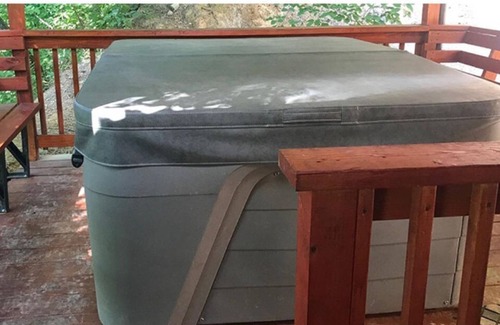 Lejunior Cabina | Pappy's Coal Miner's Cabin