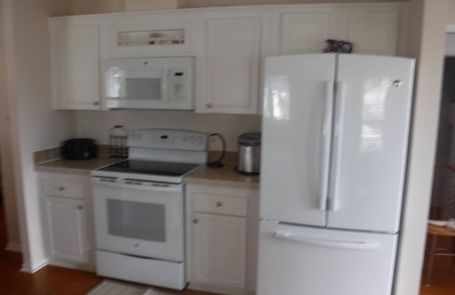 Florida South Atlantic Coast Casa | Par Fairway Escape. Escape into the golf community of Lily Lake