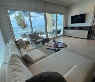 Maria Chiquita Apartamento | Paraíso Frente al Mar en Playa Escondida