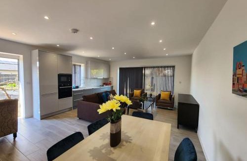 Kidlington Apartamento | Paradigm Court, Luxury 2-Bedroom Apartment F3, Oxford