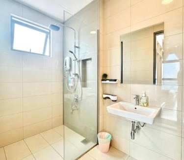 Johor Bahru Apartamento | Paradigm Residence 3BR Deluxe Suite Skudai by Luxecocoo CK