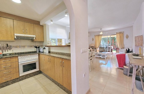 Mar de Cristal Chalet De Esquí | PARAISO ARONA I, 3 HABITACIONES, 2 BAÑOS,PISCINA