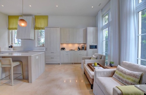 Nassau Villa | Paradise Beach Villa, OCEANFRONT~Paradise Island~