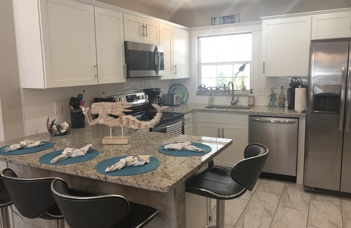 Bradenton Casa | Paradise Cove: una escapada perfecta a la playa con piscina privada climatizada.