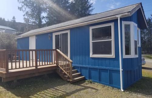 Rockaway Beach Hotel | Paradise Cove RV Resort & Marina