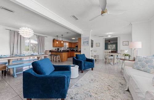 Dolphin's Cove Casa | Paradise Cove Retreat