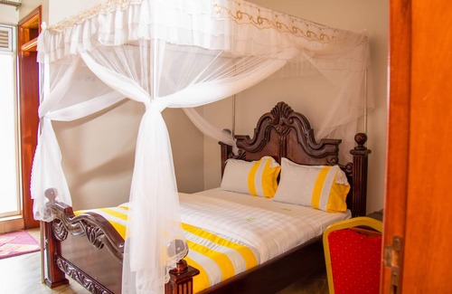 Kampala Hotel | paradise Executive Motel