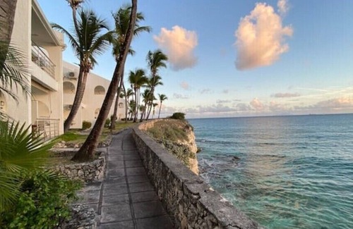 Cay Bay Hill Casa | Paradise Family home