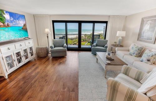 Litchfield by the Sea Casa | Paradise Found Beachfront Litchfield By the Sea