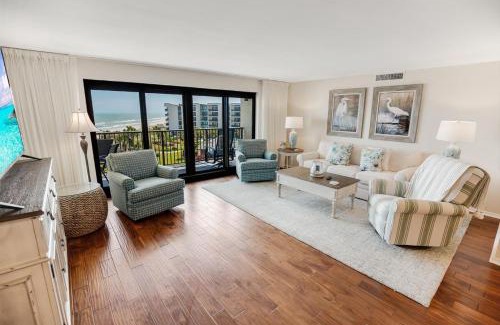 Litchfield by the Sea Casa | Paradise Found Beachfront Litchfield By the Sea