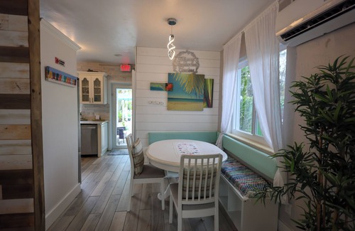 Highland Garden Casa | Paradise Hollywood Gardens