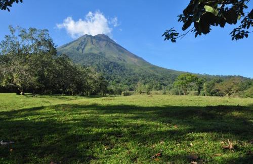 Aguas termales de Arenal Hotel | Paradise Hot Springs - Thermal Water & Volcano Views