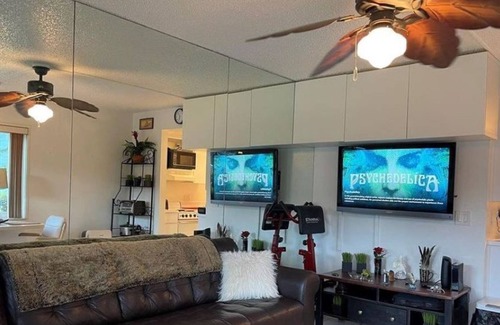 Paradise Lakes Condominio | Paradise Lakes Nudist Resort 1 Bedroom Vacation Condo