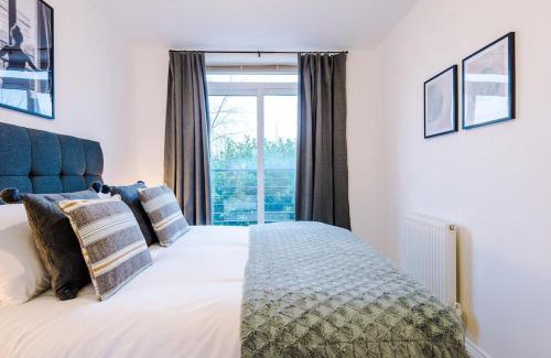Coventry Apartamento | Paradise Oasis - 2Bed Gem, Free Parking & Netflix, Near Centre
