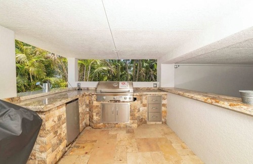 Emerson Square Casa | Paradise on Estero Bay