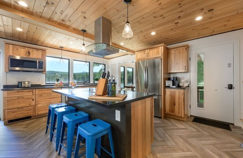 Conway Casa | Paradise on Pequawket | Lakefront | Hot Tub | New