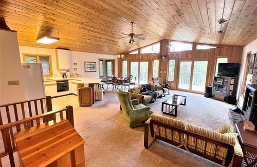 Park Falls Casa | Paradise on Pike Lake! | 4 Bedroom, 3 Bath