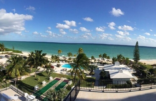 Williams Town Condominio | Paradise on the Beach- Estudio moderno recientemente renovado