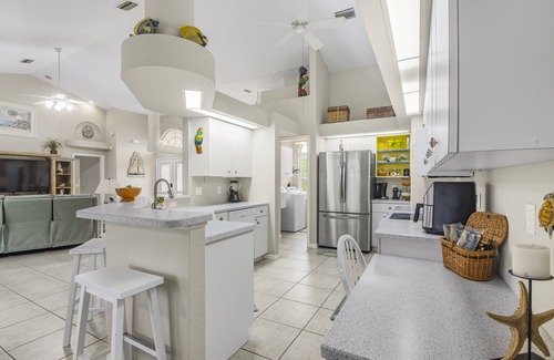 Charlotte Park Casa | Paradise Palms
