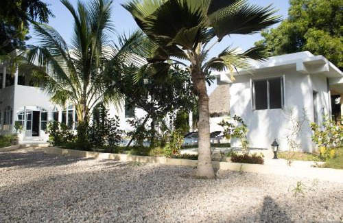 Watamu Cama Y Desayuno | paradise palms villas