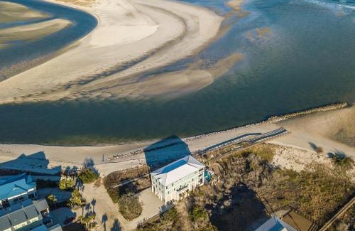 Pawleys Island Casa | Paradise Point: Luxury Beachfront Home with Views