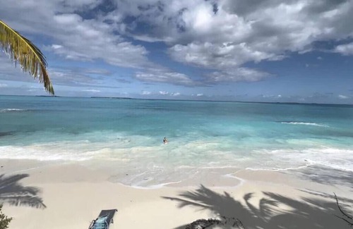 Tar Bay Casa | Paradise Point Ocean Front Home-Close to Airport