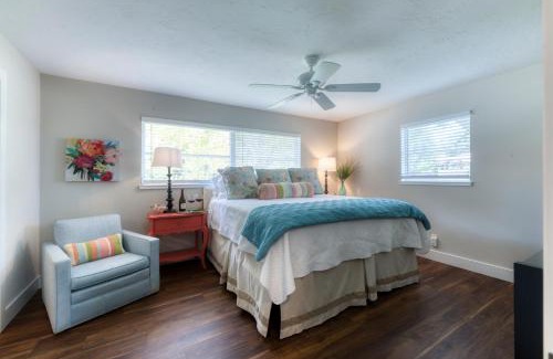Palm Beach Gardens Apartamento | Paradise Pool Villa! Minutes to Beaches & Downtown