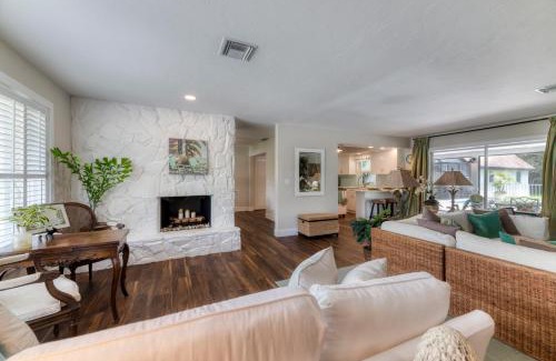 Palm Beach Gardens Apartamento | Paradise Pool Villa! Minutes to Beaches & Downtown