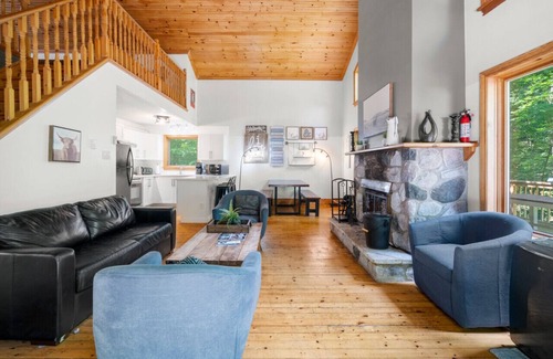 Minden Hills Chalet De Esquí | Paradise Retreat * Wilderness * Sauna * Hot Tub *