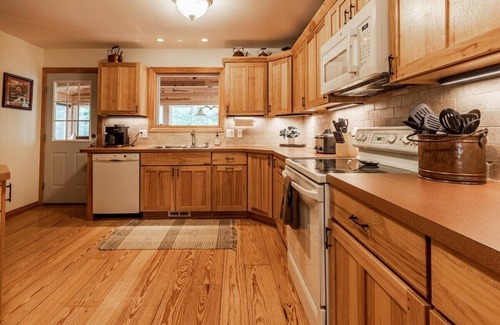 Paradise Casa | Ultimate Summer Cabin|Kids’ Room Included