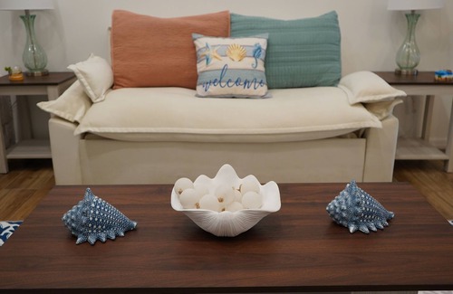 La Cita Apartamento | Paradise Villa- Resort style Condo w/Pool & outdoor BBQ