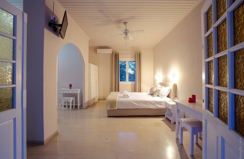 Roda Casa | Paradise Village