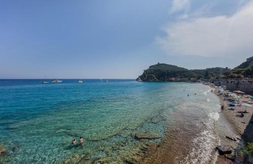 Finale Pia Apartamento | Paradise with Terrace - Free parking - Smart TV
