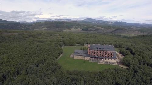 Ruesga (Castilla y León) Hotel | Parador de Cervera de Pisuerga