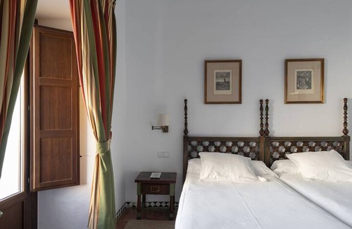 Guadalupe Hotel | Parador De Guadalupe