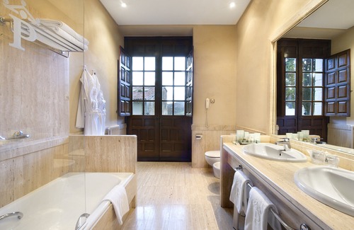 Santillana del Mar Hotel | Parador De Santillana De Gil Blas