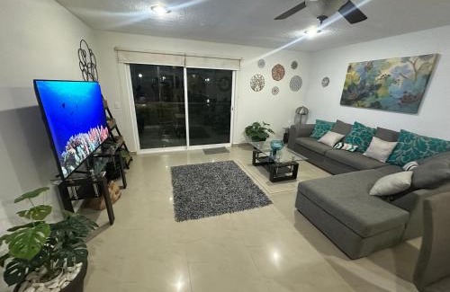 Granjas del Marqués Apartamento | PARAISO ESCONDIDO e125 y e126
