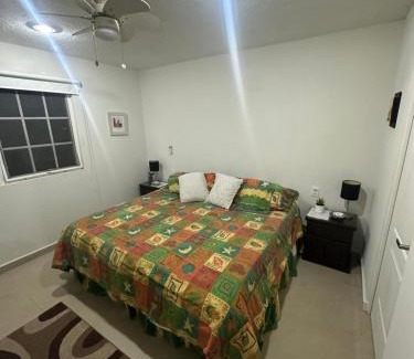 Granjas del Marqués Apartamento | PARAISO ESCONDIDO e125 y e126
