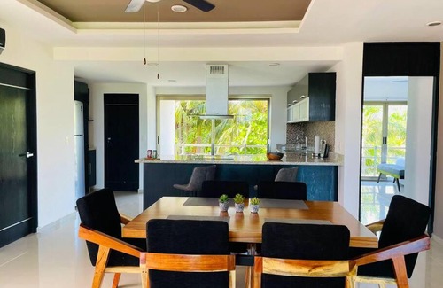 Villa Juarez Apartamento | Paraiso304; Luxury condo 3 min walk to the beach.