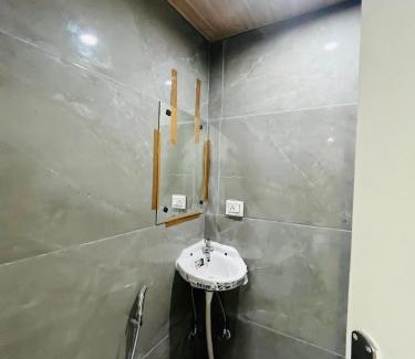 Ayodhya Hotel | Param Residency 500 mtr from Ram Mandir