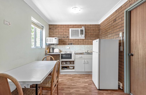 Kangaroo Point Hotel | Paramount Motel