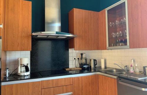 Bonneveine Apartamento | PARC BORELY-PLAGES: Apartment, sunny terrace, quiet, spacious, air-conditioned.