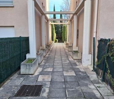 Larose Apartamento | Parc de la roseraie