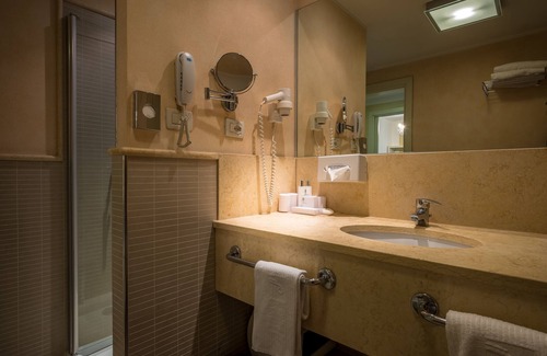 Bardolino Hotel | Parc Hotel Germano Suites