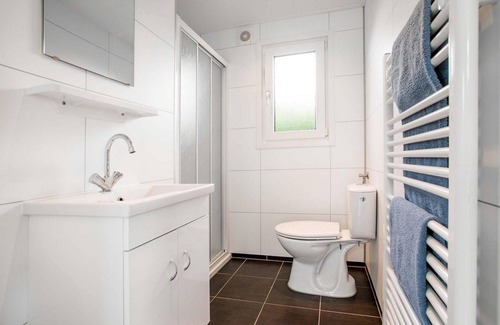 Berkhout Chalet De Esquí | ✓ Parel at Park Westerkogge ✓ Holiday home for 5 people ✓ Located in Berkhout (North Holland) ✓ Waterfront holiday resort ✓ Book directly at the resort