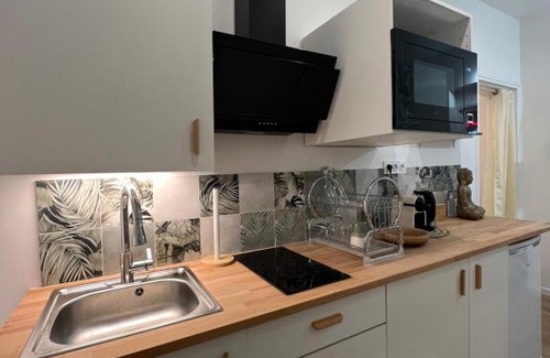 La Ville-du-Bois Apartamento | PARENTHESE LOVE - Bali Mon Amour Suite Balneo SPA Proche Orly-Paris