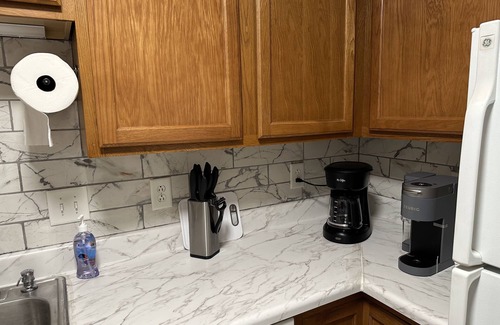 Falls Church Condominio | Parents Nest & Alumni Abode