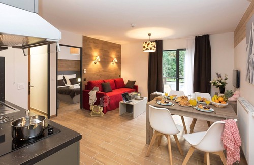 Les Tines Condominio | Parfait pour vos prochaines Vacances | Accès Piscine intérieure + extérieure
